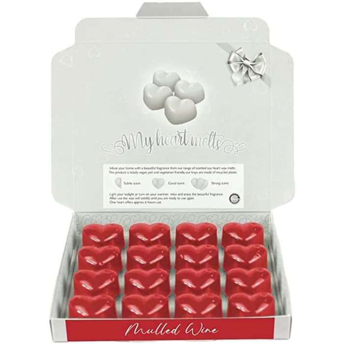 Mulled Wine Wax Melts: 16 x 5g PCS Heart Shaped Scented Wax Melts in a Presentation Gift Box, Vegan & Pet Friendly, Cruelty Free, Candle Alternative