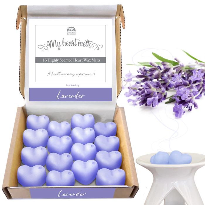 Cera de lavanda derretida: 16 piezas x 5 g de vela de lavanda derretida en forma de corazón de larga duración | Sin plástico | Libre de crueldad | Vegano | Se admiten mascotas | Hecho a mano en el Reino Unido, alternativa a las velas. 